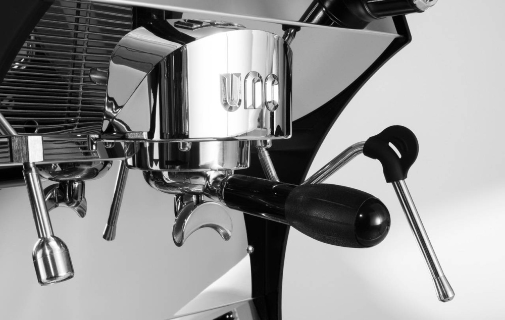 Кофемашина рожковая автоматическая Manifesta UNO black  – фото 3 в каталоге Краснодара